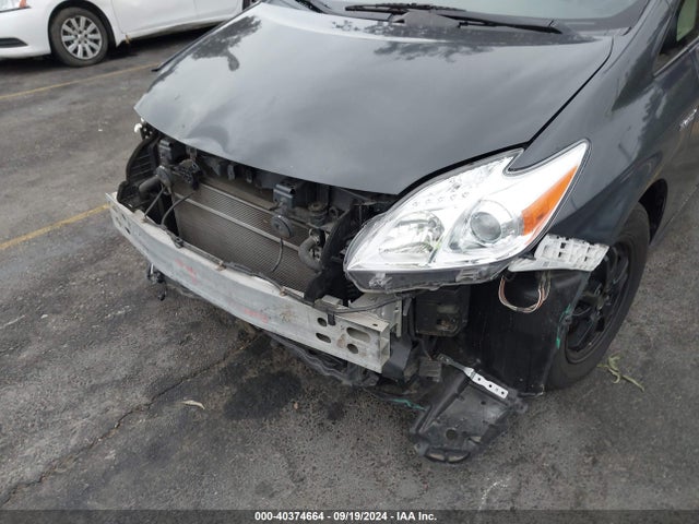 Toyota Prius Two 2015 JTDKN3DU7F0470351 Image 6