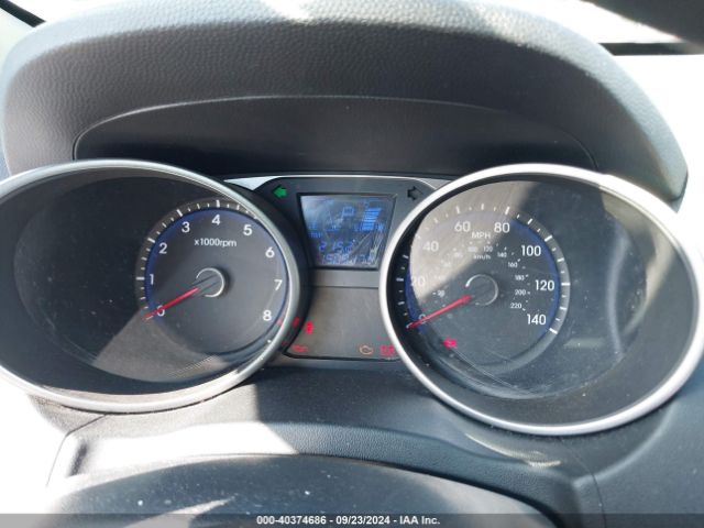 KM8JT3AF5FU064287 Hyundai TUCSON GLS