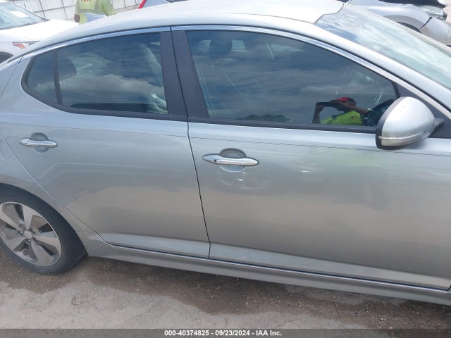 KNAGN4AD6E5067668 KIA Optima Hybrid Ex