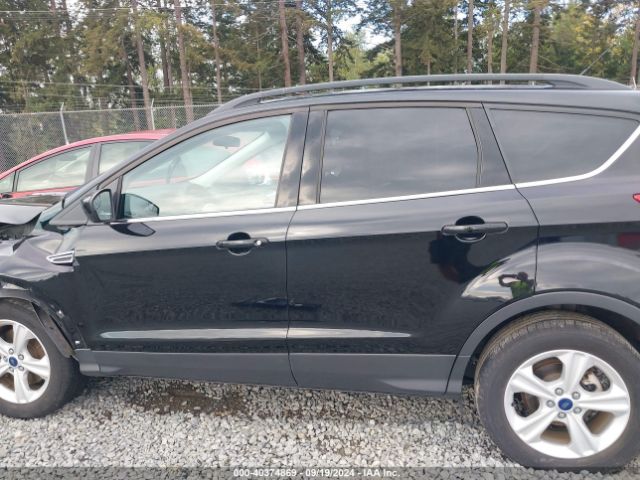 1FMCU9GX8GUC81035 Ford ESCAPE SE