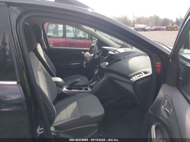 1FMCU9GX8GUC81035 Ford ESCAPE SE