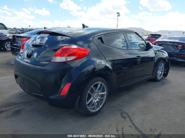 Hyundai Veloster Base W/gray 2014 KMHTC6AD0EU215477 Image 4