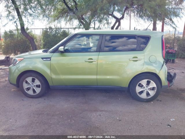 KNDJN2A22F7799717 KIA Soul