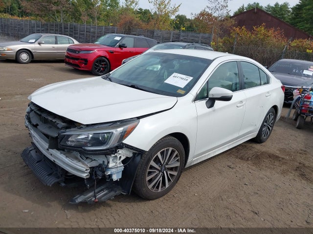 4S3BNAF68J3010559 Subaru Legacy Premium