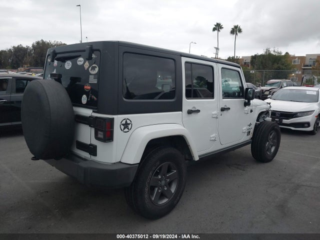 1C4BJWDG7FL637037 Jeep Wrangler Unlimited Freedom Edition