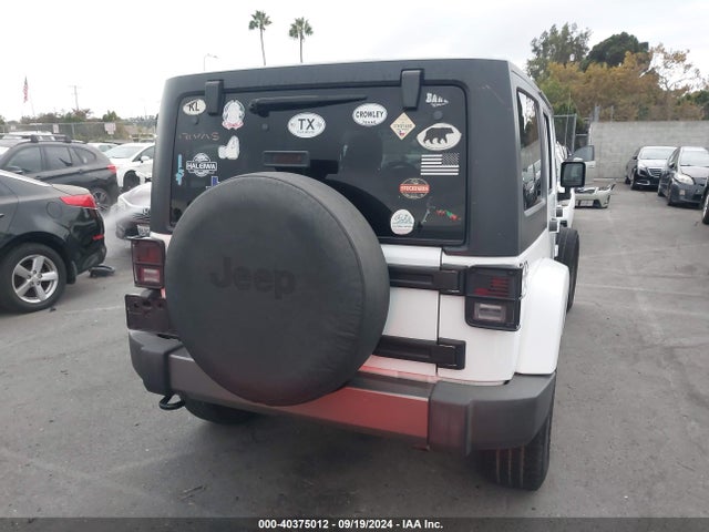 1C4BJWDG7FL637037 Jeep Wrangler Unlimited Freedom Edition