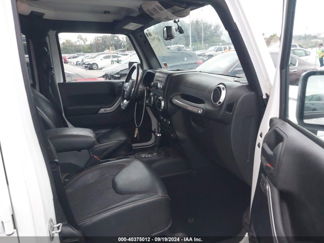 1C4BJWDG7FL637037 Jeep Wrangler Unlimited Freedom Edition