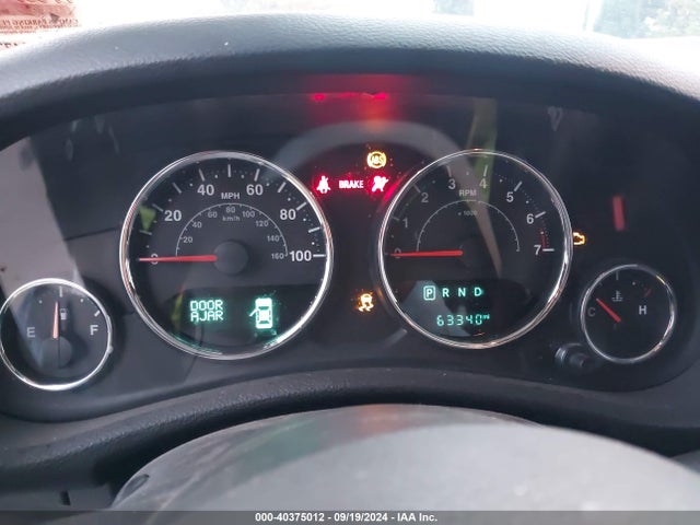 1C4BJWDG7FL637037 Jeep Wrangler Unlimited Freedom Edition