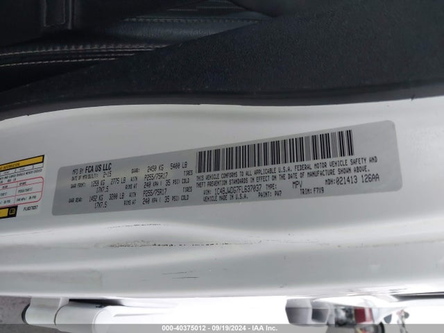1C4BJWDG7FL637037 Jeep Wrangler Unlimited Freedom Edition