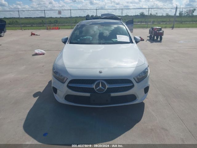 WDD3G4EB4LW042382 Mercedes-Benz A 220