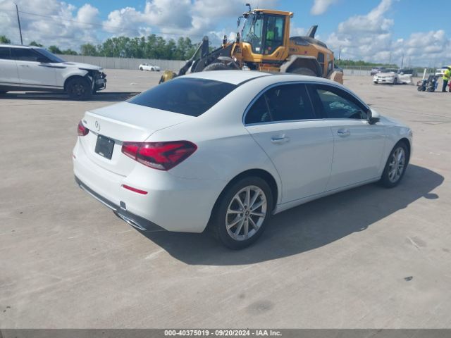 WDD3G4EB4LW042382 Mercedes-Benz A 220