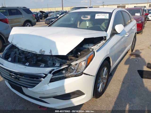 Hyundai Sonata 2017 5NPE24AF0HH491744 Image 2