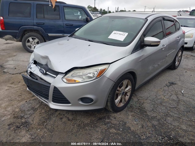 Ford FOCUS SE 2014 1FADP3K2XEL416386 Image 2