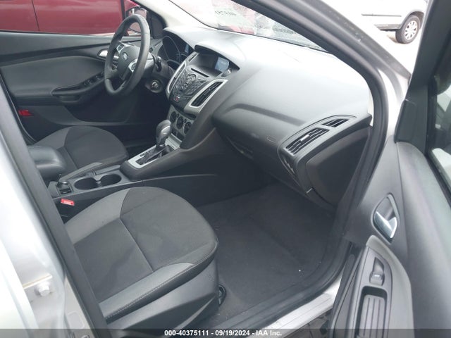 Ford FOCUS SE 2014 1FADP3K2XEL416386 Image 5
