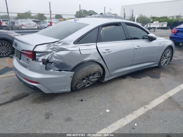 2022 AUDI A6 WAUL2BF29NN011517 Photo 3