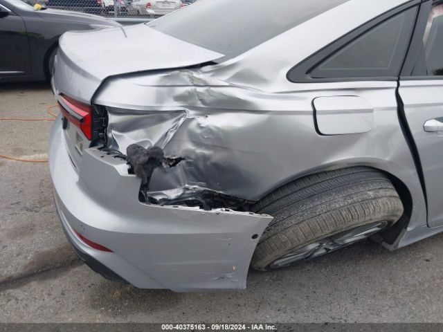 2022 AUDI A6 WAUL2BF29NN011517 Photo 5