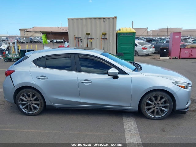 JM1BN1L31J1160650 Mazda Mazda3 Touring