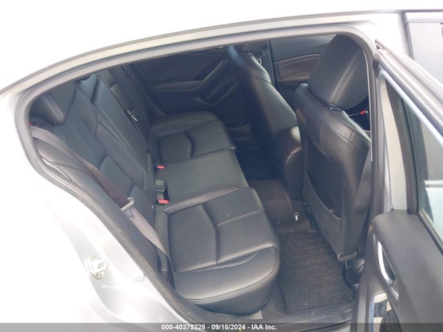 JM1BN1L31J1160650 Mazda Mazda3 Touring