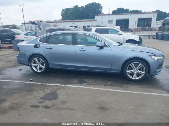 LVY982MK3JP021126 Volvo S90 T5 Momentum
