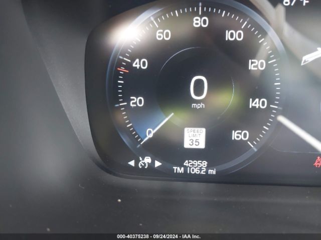 LVY982MK3JP021126 Volvo S90 T5 Momentum