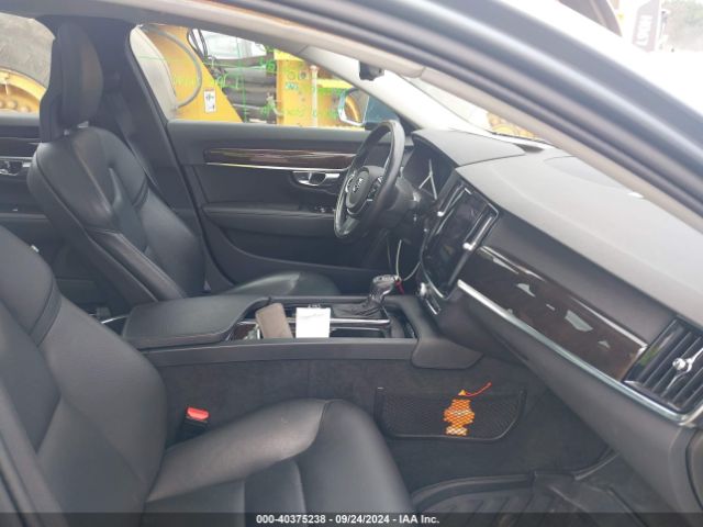 LVY982MK3JP021126 Volvo S90 T5 Momentum
