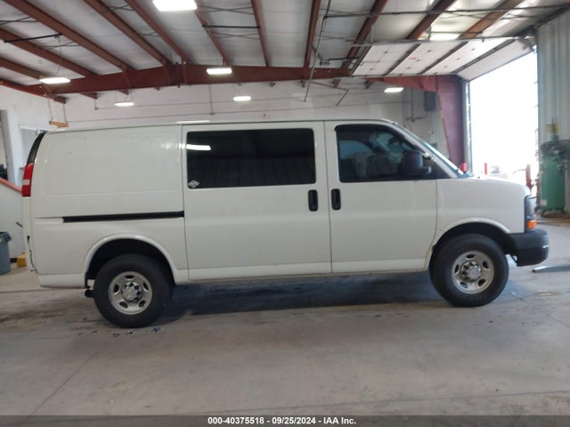 Chevrolet Express 2500 Work Van 2016 1GCWGAFF8G1269438 Image 13