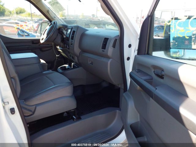 1N6BF0KY1KN808418 Nissan Nv Cargo Nv2500 Hd Sv V6