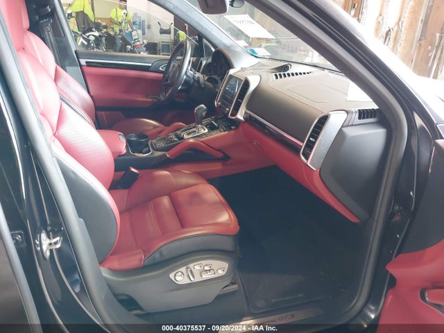 2017 PORSCHE CAYENNE WP1AD2A28HLA83397 Photo 4