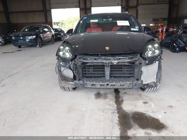 2017 PORSCHE CAYENNE WP1AD2A28HLA83397 Photo 5