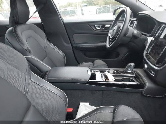 2022 VOLVO S60 RECHARGE PLUG-IN HYBRID 7JRH60FD4NG192633 Photo 4