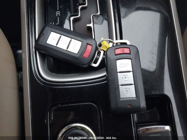 JA4AZ3A39KZ041854 Mitsubishi Outlander Sel