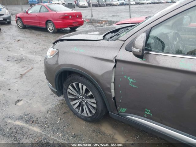 JA4AZ3A39KZ041854 Mitsubishi Outlander Sel