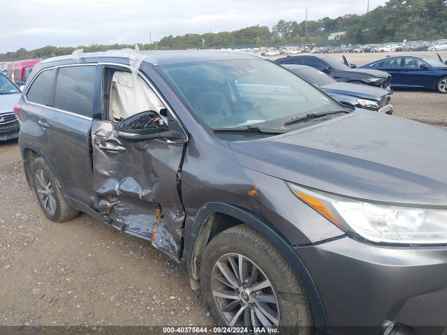 Toyota Highlander Xle 2017 5TDJZRFH4HS418968 Image 6