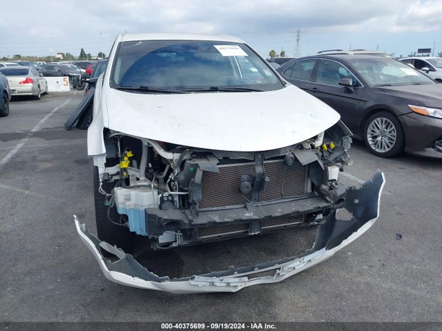 Toyota RAV4 LE 2018 JTMZFREV0JD115688 Image 13