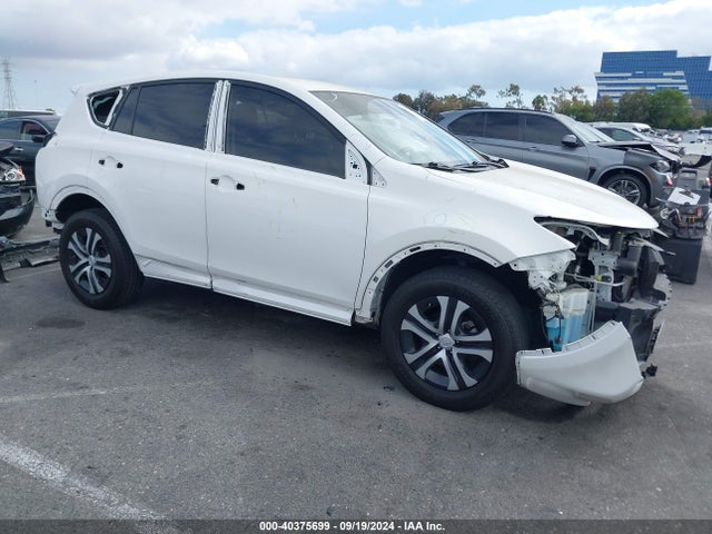 Toyota RAV4 LE 2018 JTMZFREV0JD115688 Image 14