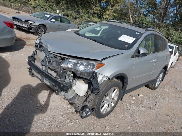 Toyota Rav4 Limited 2015 JTMDFREV3FJ014485 Image 2