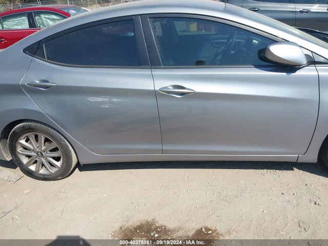 Hyundai ELANTRA SE 2015 5NPDH4AE3FH604553 Image 13