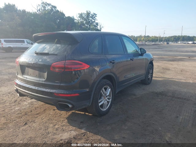 2016 PORSCHE CAYENNE WP1AA2A27GKA11197 Photo 3