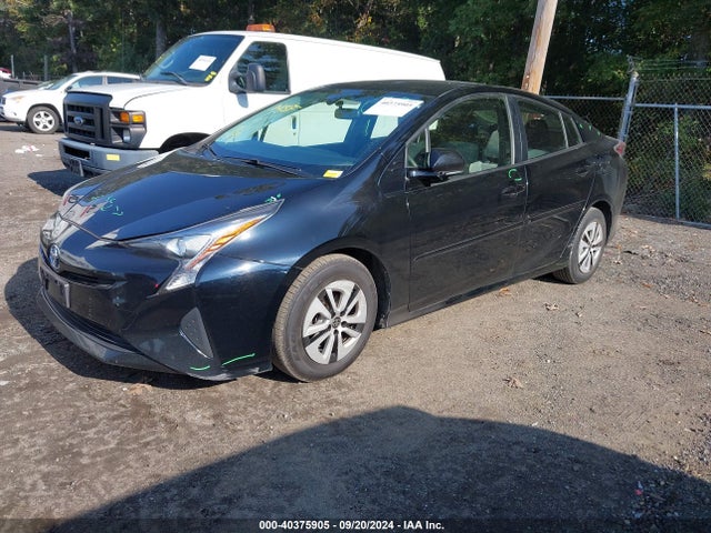 Toyota Prius Two Eco 2016 JTDKARFU1G3023820 Image 2