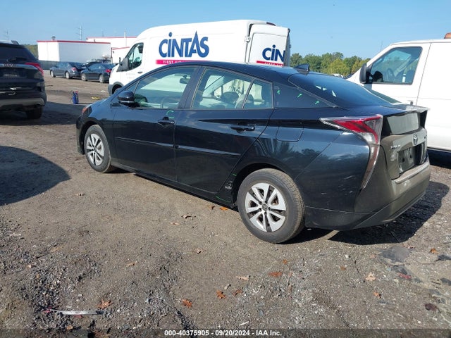 Toyota Prius Two Eco 2016 JTDKARFU1G3023820 Image 3