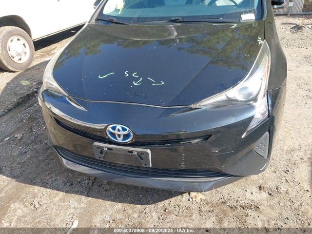 Toyota Prius Two Eco 2016 JTDKARFU1G3023820 Image 6