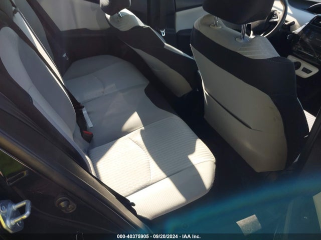 Toyota Prius Two Eco 2016 JTDKARFU1G3023820 Image 8