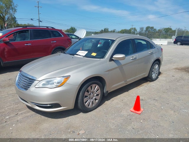 2013 Chrysler 200 Lx მანქანა იყიდება აუქციონზე, vin: 1C3CCBAB3DN760811, აუქციონის ნომერი: 40375951