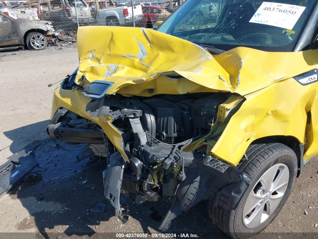 KIA SOUL + 2014 KNDJP3A56E7045843 Image 6
