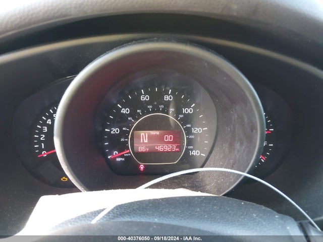 KIA SOUL + 2014 KNDJP3A56E7045843 Image 7