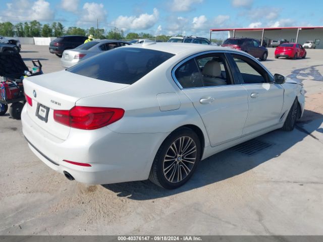 WBAJA5C50KWW18678 BMW 530I