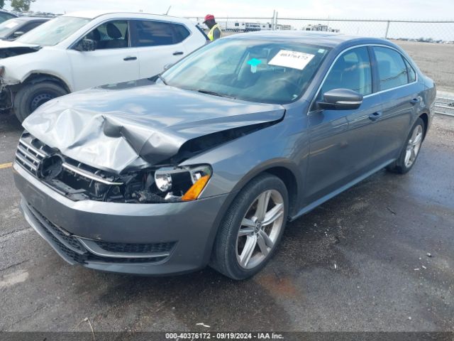 1VWBN7A37EC111384 Volkswagen Passat 2.0l Tdi Se