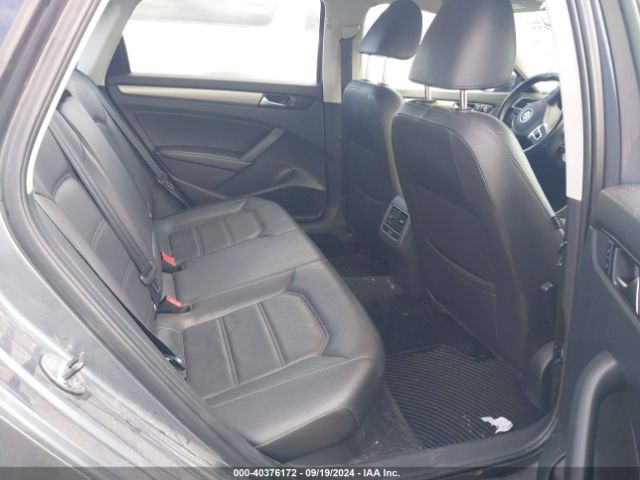 1VWBN7A37EC111384 Volkswagen Passat 2.0l Tdi Se