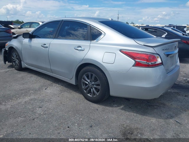 Nissan Altima 2.5 S 2015 1N4AL3AP8FN404352 Image 3