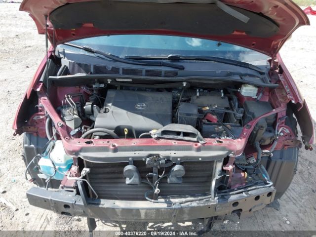 5TDYK3DC9GS727714 Toyota Sienna Xle 8 Passenger